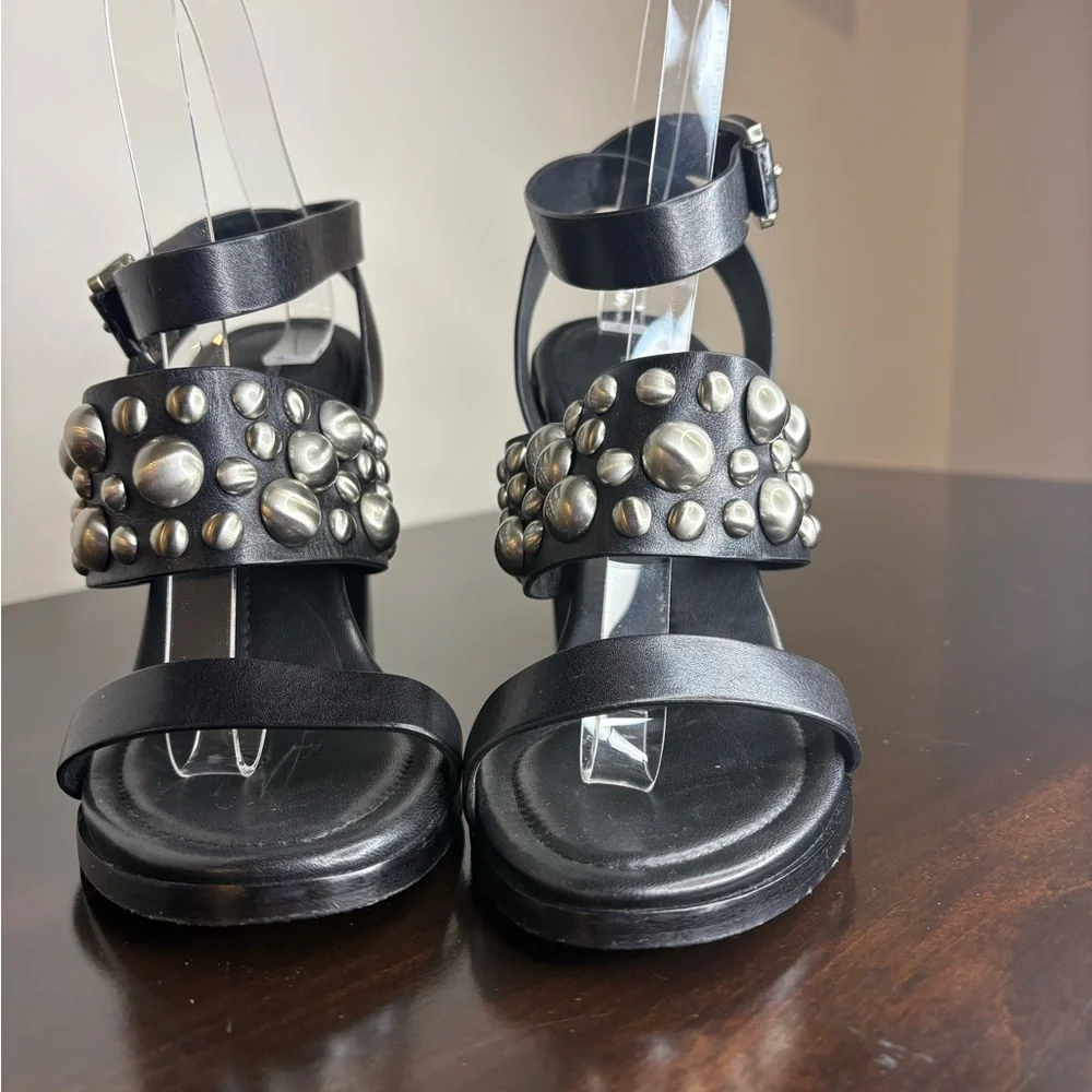 Michael Kors Collection Black Leather Studded Sandals - Size 38 - Picture 3 of 8